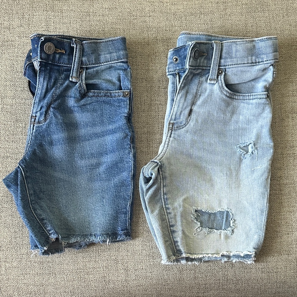 Old Navy Kids Denim Shorts - Dark Blue and Light Blue Size 7 Slim